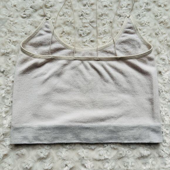 Urban Outfitters Out from Under Seamless Markie Cream Crop Rib Bra Tank Top Sz M - Picture 6 of 9